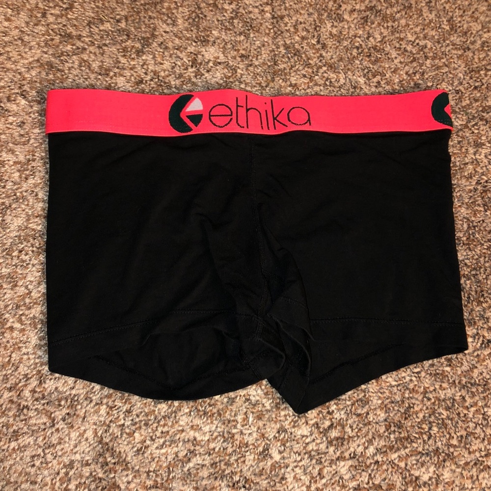 Women’s Ethika Black & Neon Staple